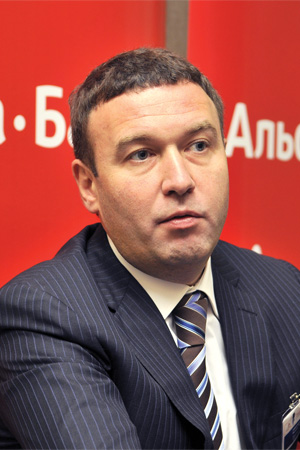 Рушан Хвесюк, председатель правления Альфа Банка 