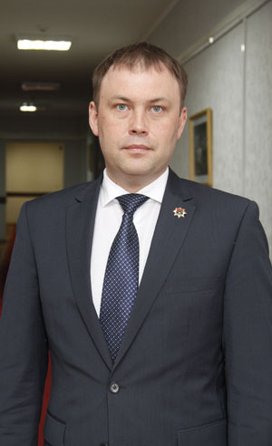 Илья Середюк